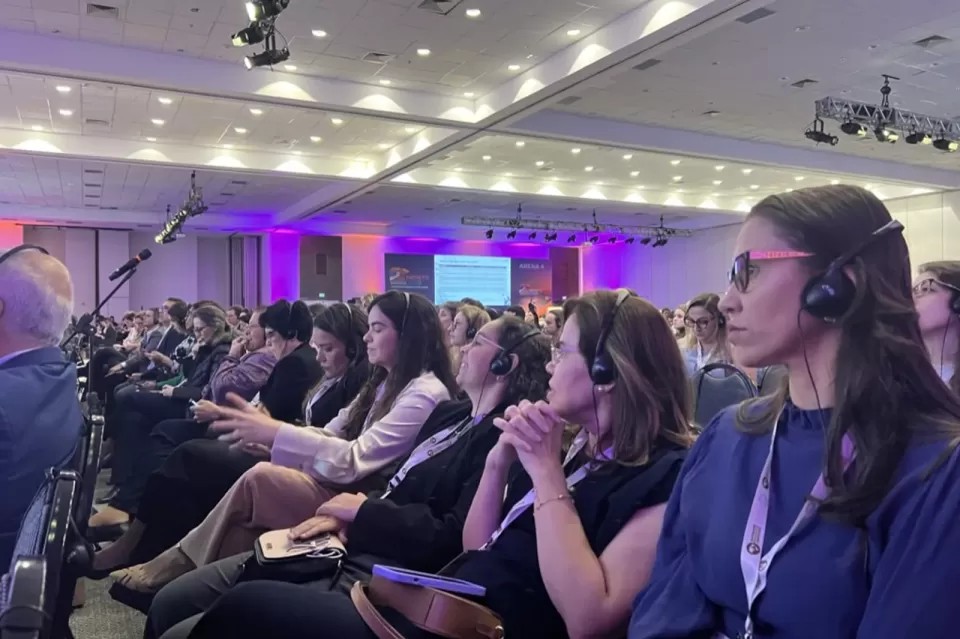 Participantes acompanhando a aula na Arena 2