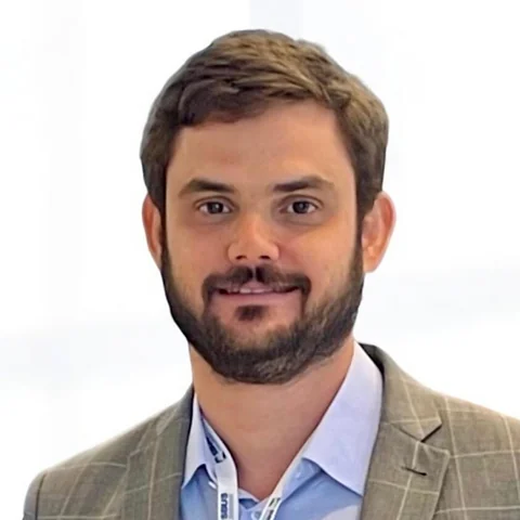 Mauricio Ruettimann Liberato de Moura